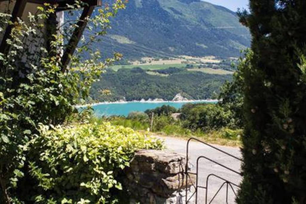 Gite De Charme : La Grange Au Lac Azur Treffort  외부 사진